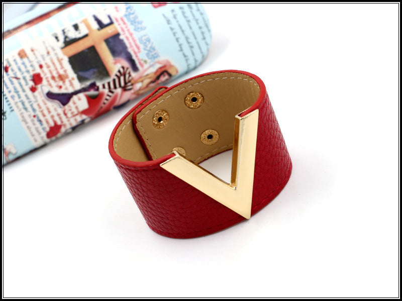 V Shape Black White Red 18K Gold PU Leather Wrist Band Bracelet For Women