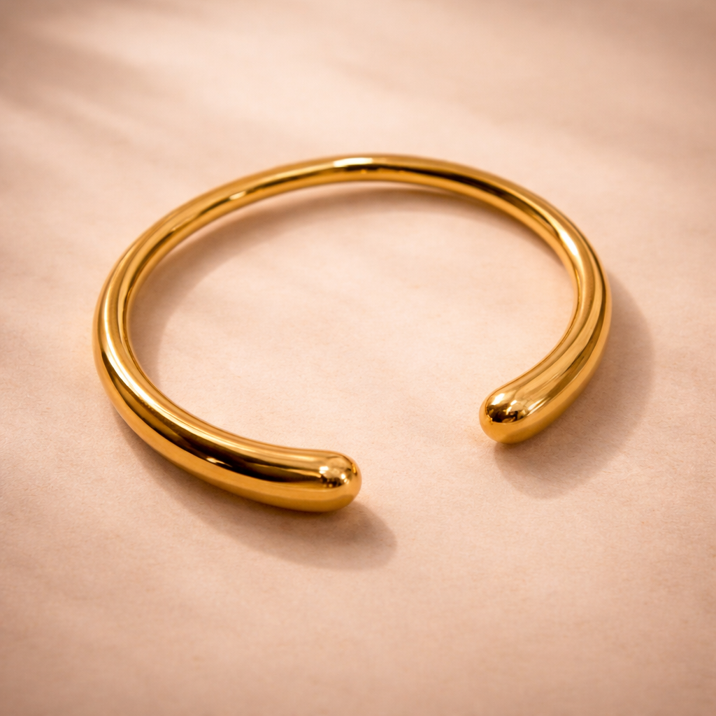 Waterdrop Gold Plated Plain Anti Tarnish Stainless Steel Cuff & Kada