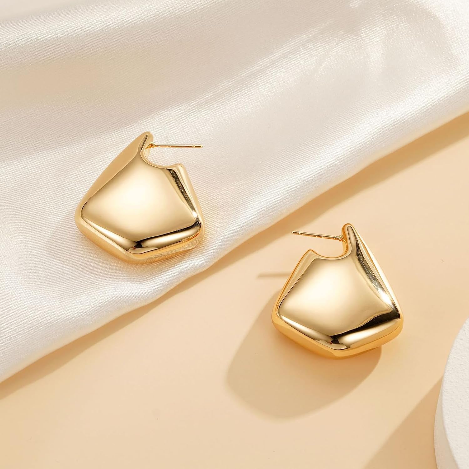 Glossy Pentagon 18K Gold Anti Tarnish Drop Stud Earring For Women