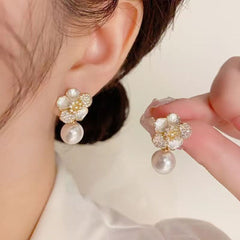 Flower Cubic Zirconia Pearl 18K Gold White Anti Tarnish Stud Earring For Women
