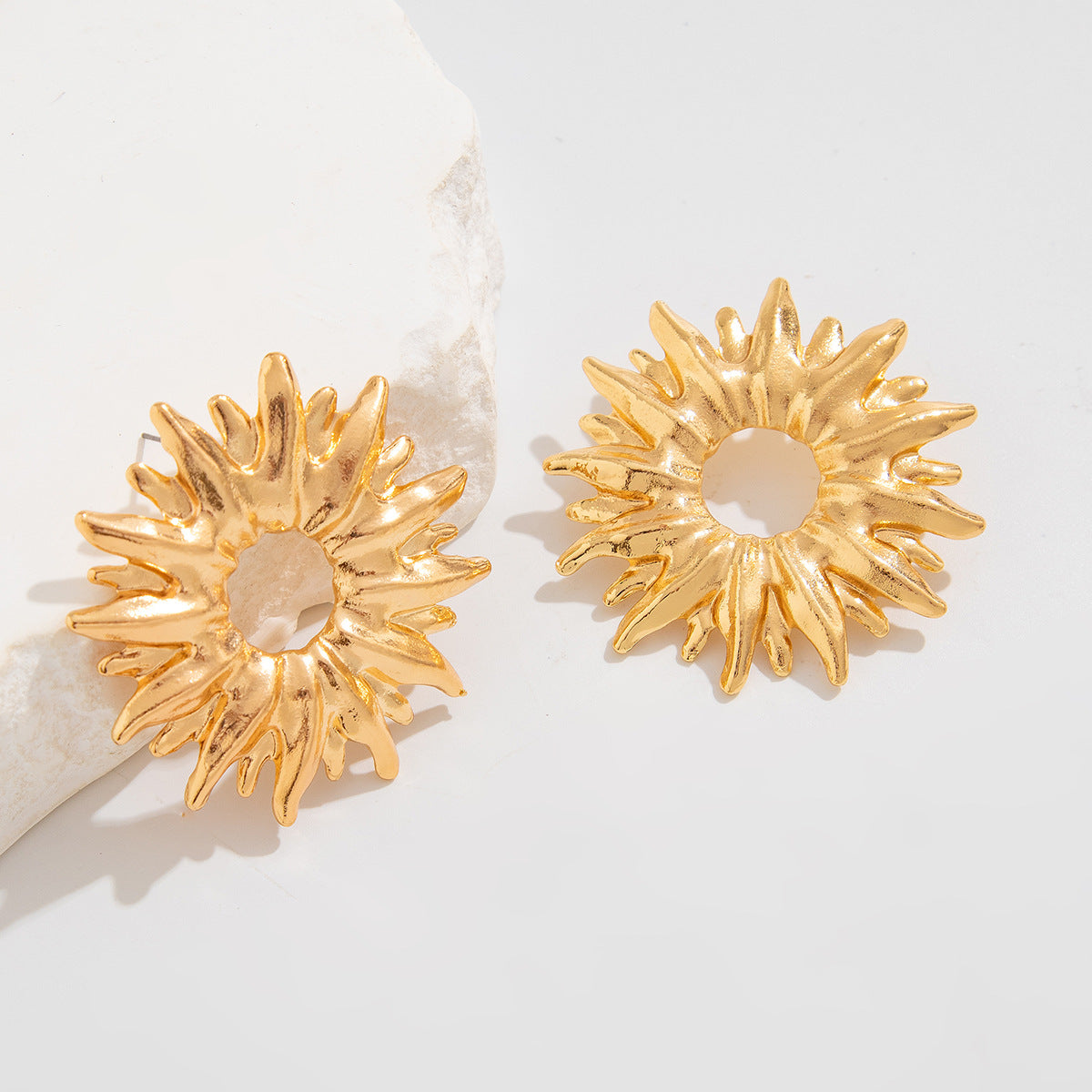 Daisy Flower 18K Gold Stud Earring For Women