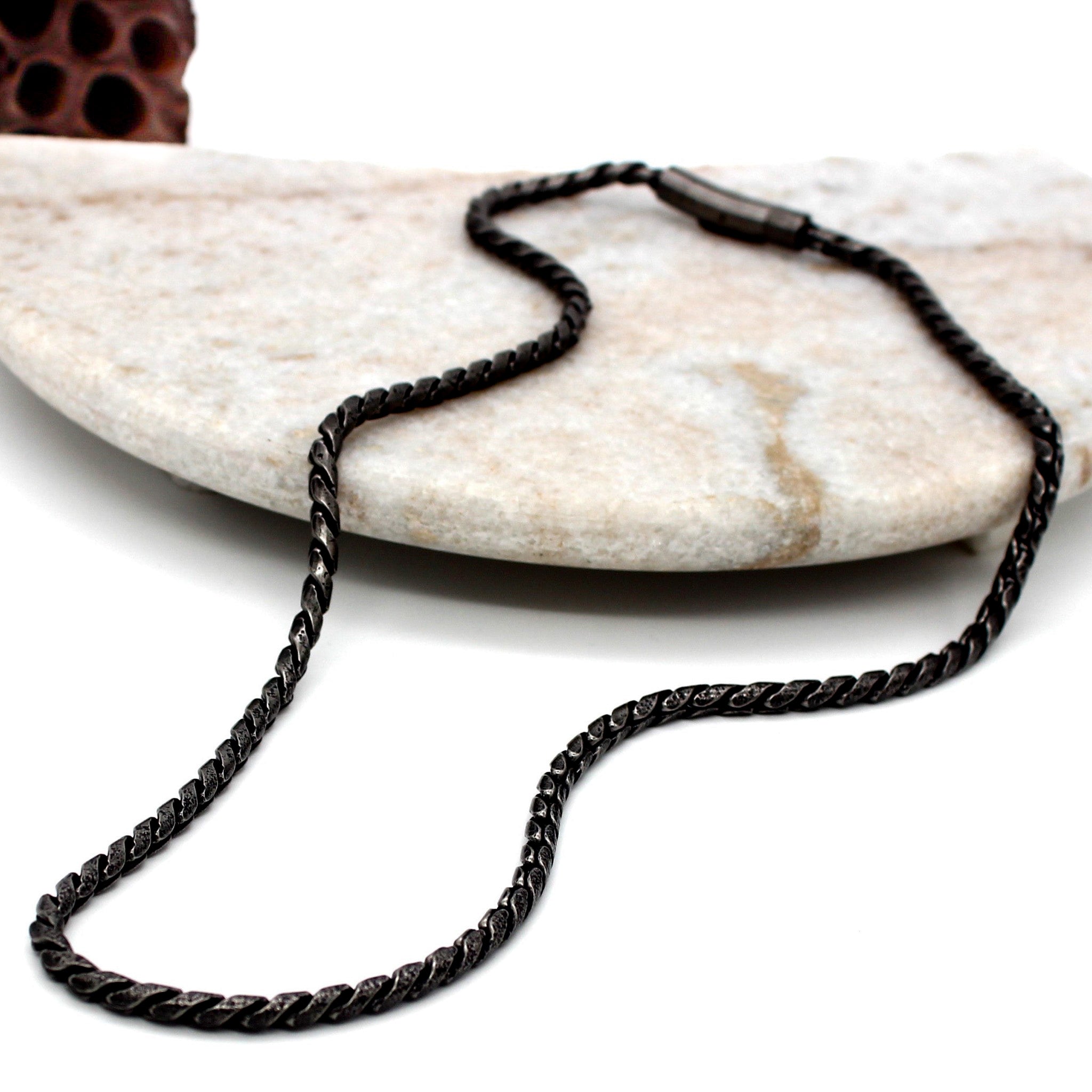 Vintage Jet Black Stainless Steel Anti Tarnish Chain For Women