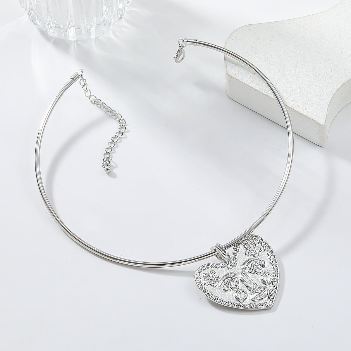 Heart Face Silver Hasli Collar Necklace For Women