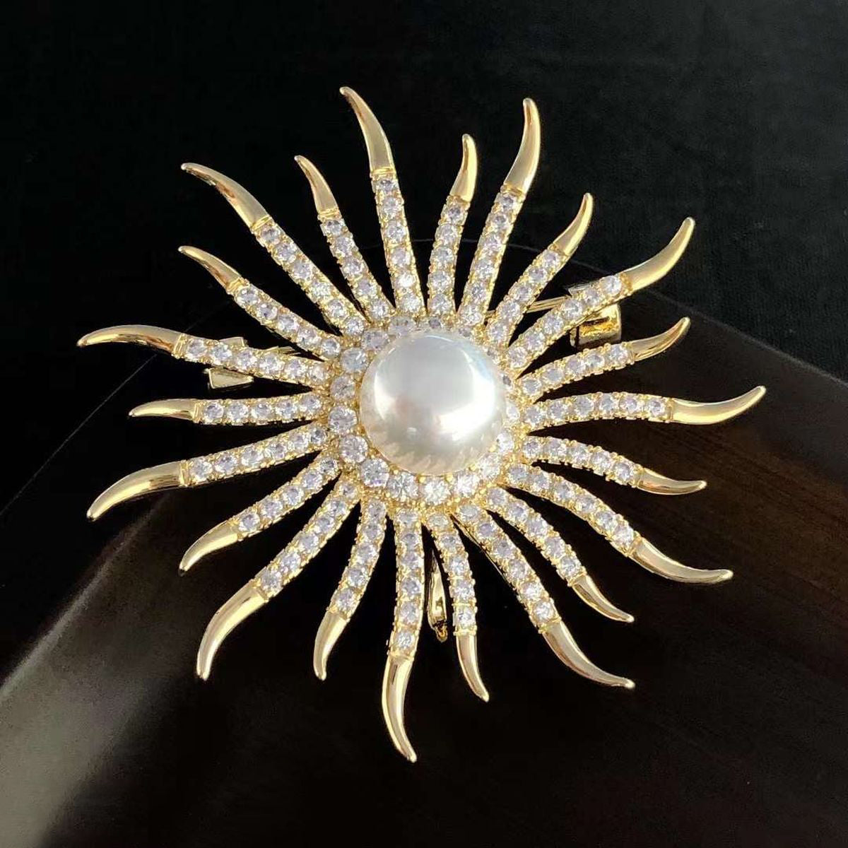 Sun Cubic Zirconia Pearl White 18K Gold Anti Tarnish Brooch Women