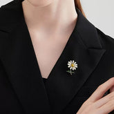 White Daisy Flower Gold Plated Enamel Brooch For Women