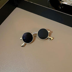 Black Sunglasses Gold Enamel Alloy Anti Tarnish Brooch For Men