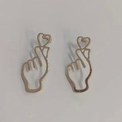 Hand Heart Black Silver 18K Gold Plated Anti Tarnish Dangler Earring For Women