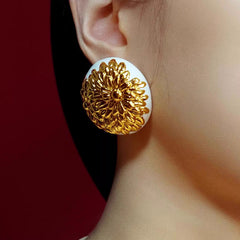 White Black Flower Gold Anti Tarnish Copper Stud Earrings For Women
