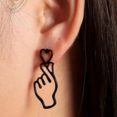 Hand Heart Black Silver 18K Gold Plated Anti Tarnish Dangler Earring For Women