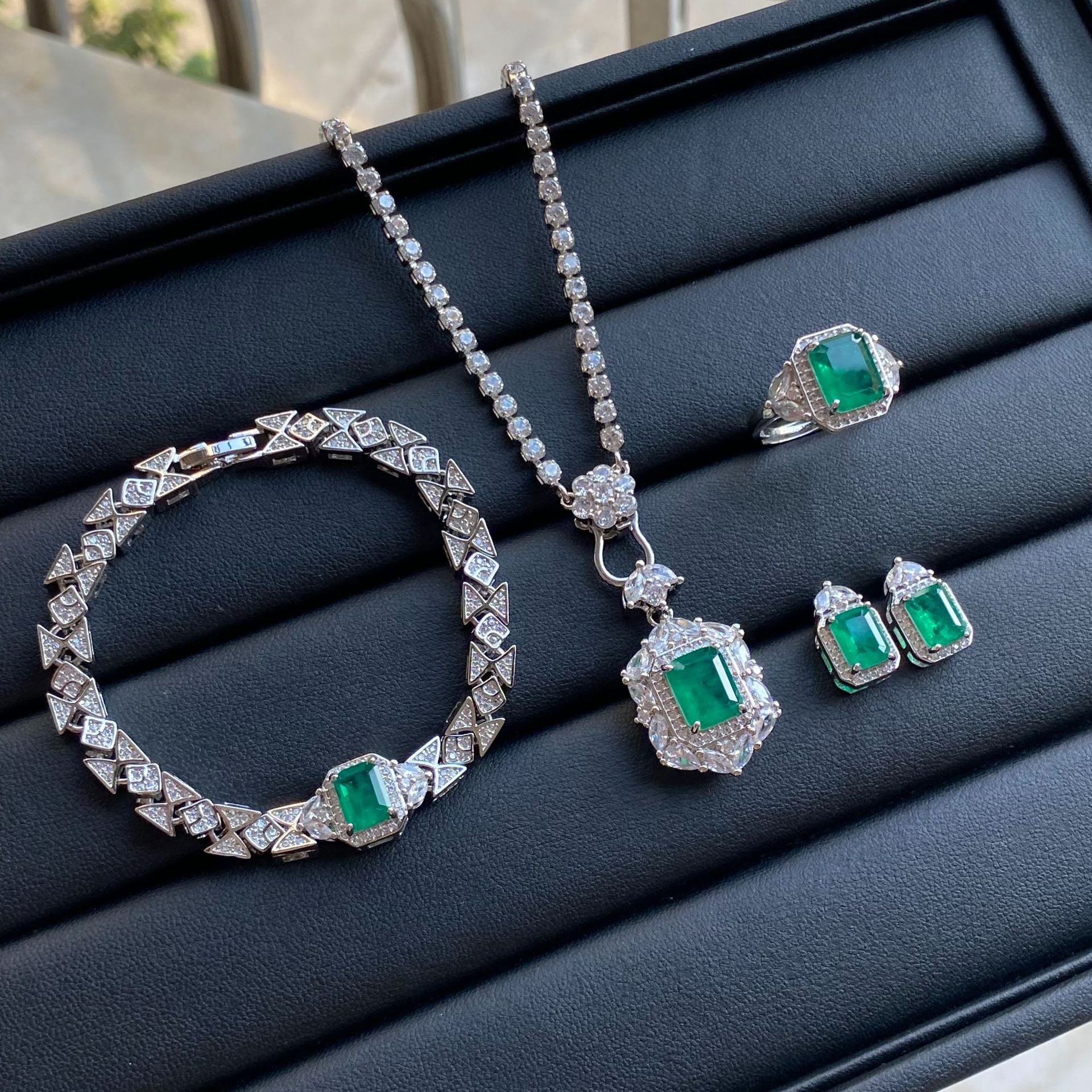 Luxury Emerald Green CZ Silver Anti Tarnish Copper Necklace Combo Set