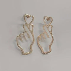 Hand Heart Black Silver 18K Gold Plated Anti Tarnish Dangler Earring For Women