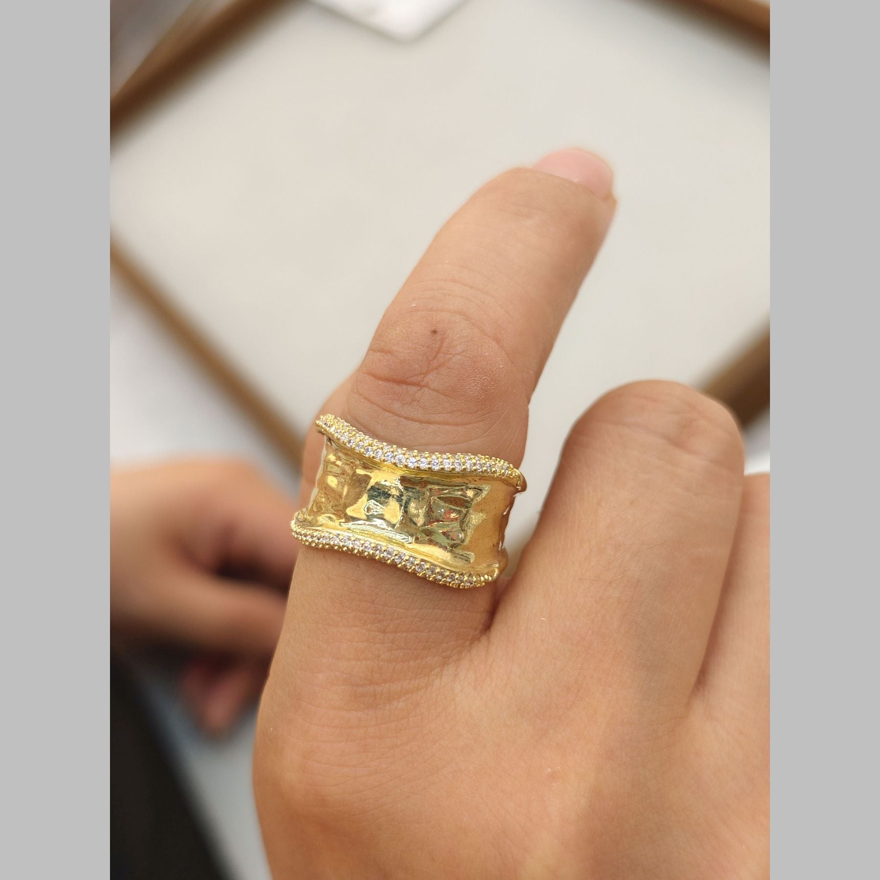 Dented Cubic Zirconia 18K Gold Anti Tarnish Adjustable Band Ring For Women