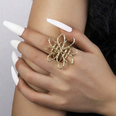 Dented Flower 18K Gold Stainless Steel Anti Tarnish Adjustable Ring For Women