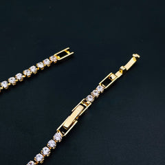 Emerald Green Clover Flower Cubic Zirconia 18K Gold Solitaire Bracelet for Women