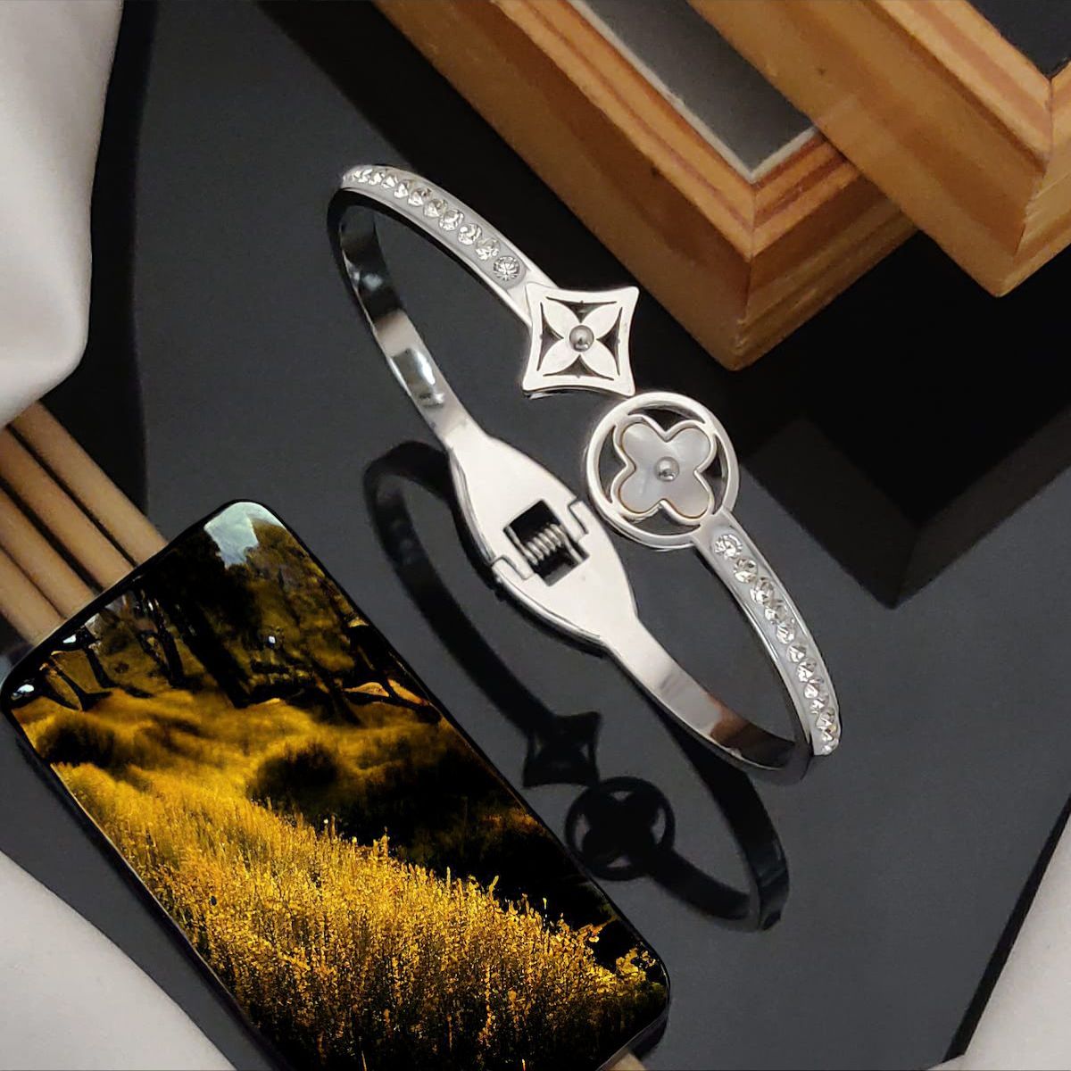 Clover Flower Silver Cubic Zirconia Mother Of Pearl Anti Tarnish Stainless Steel Kada Bracelet For Women