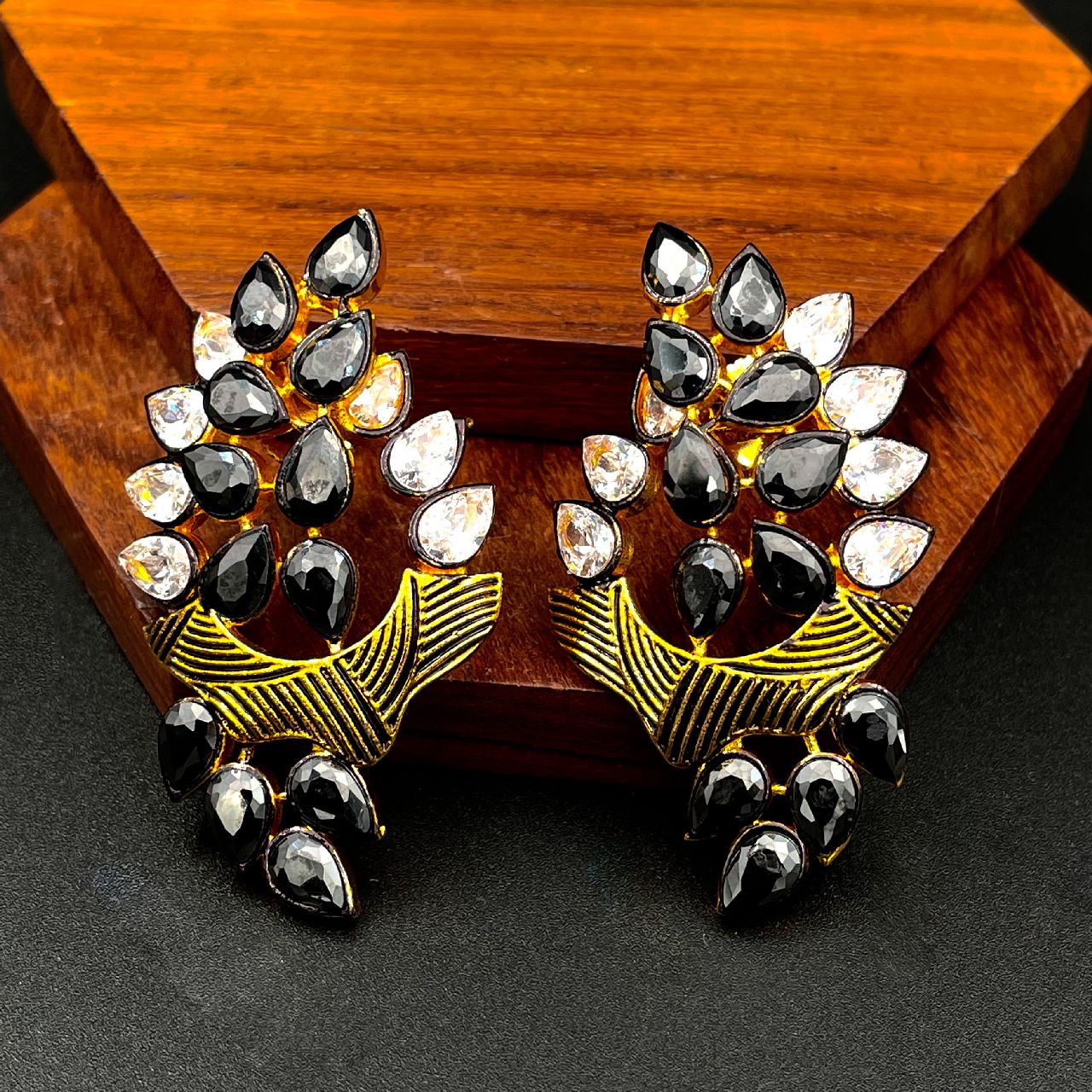 Floral Marquise 18K Gold Plated Black Kundan Stud Earring For Women