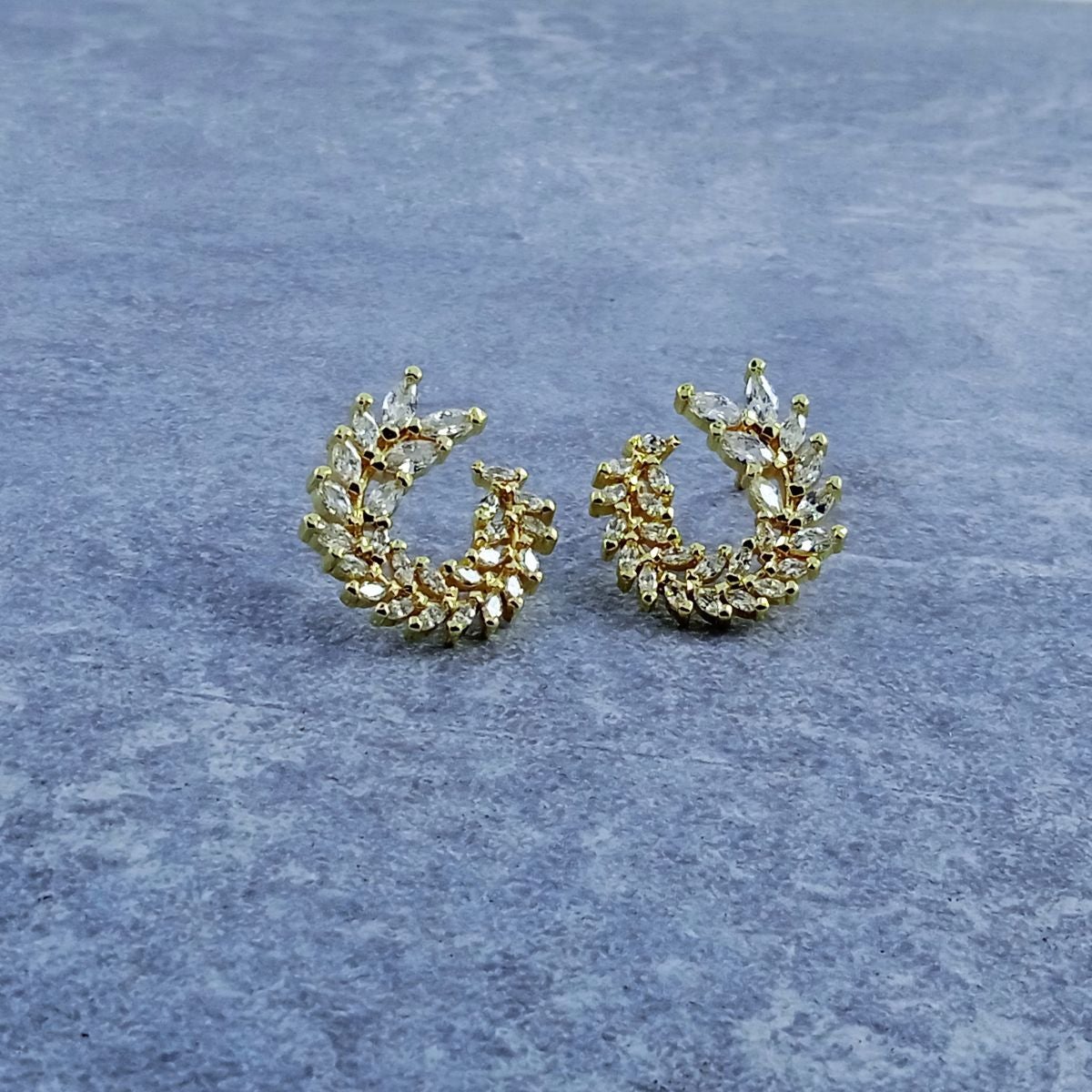 Round Crystal Gold Chand Bali Earring For Women