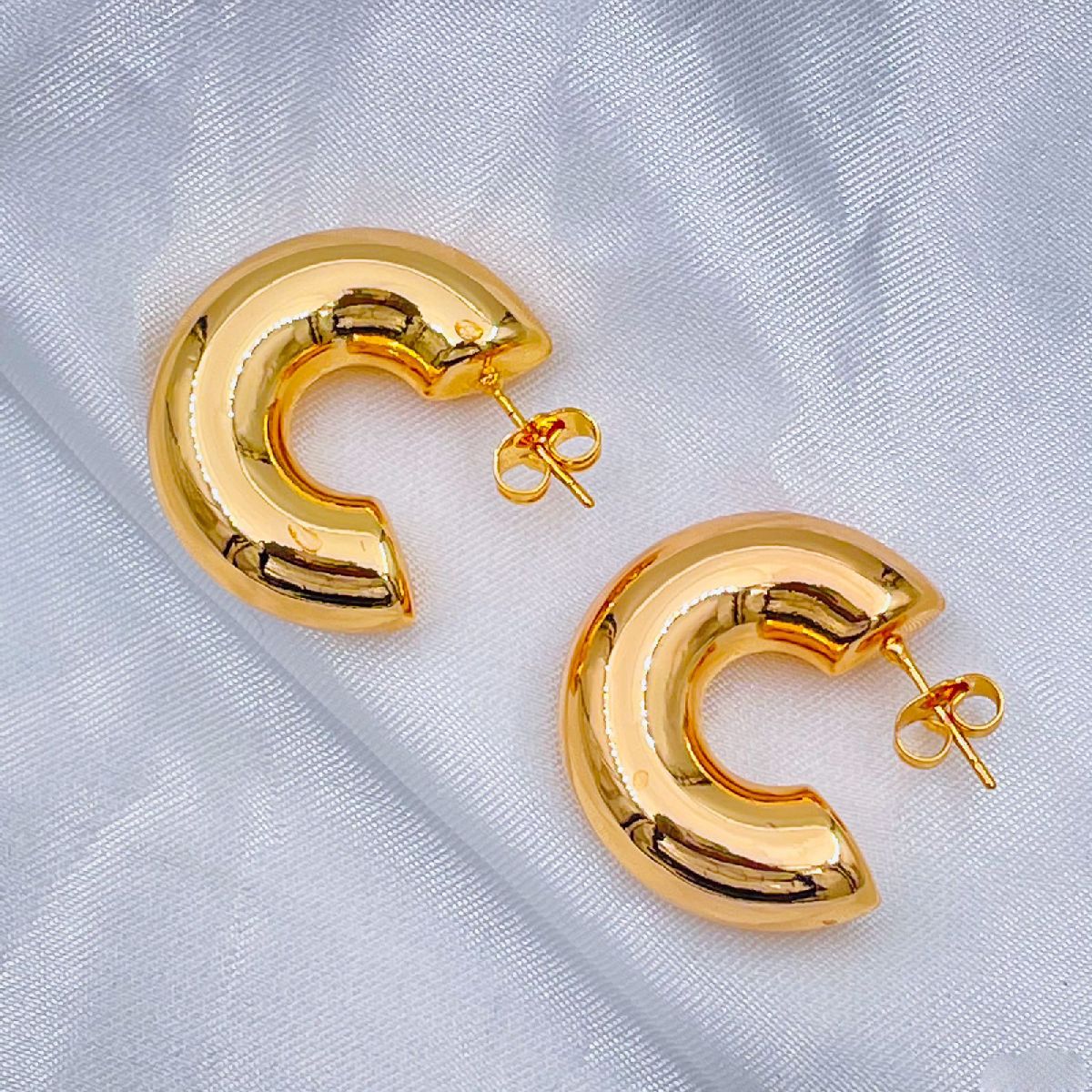 Chunky Crescent Stainless Steel Anti Tarnish 18K Gold Hoop Earring Pair