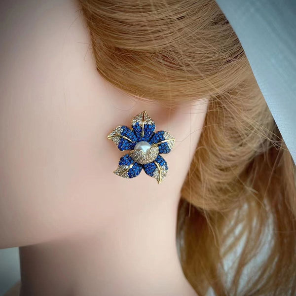 Classic Gold Crystal Flower Stud Earrings