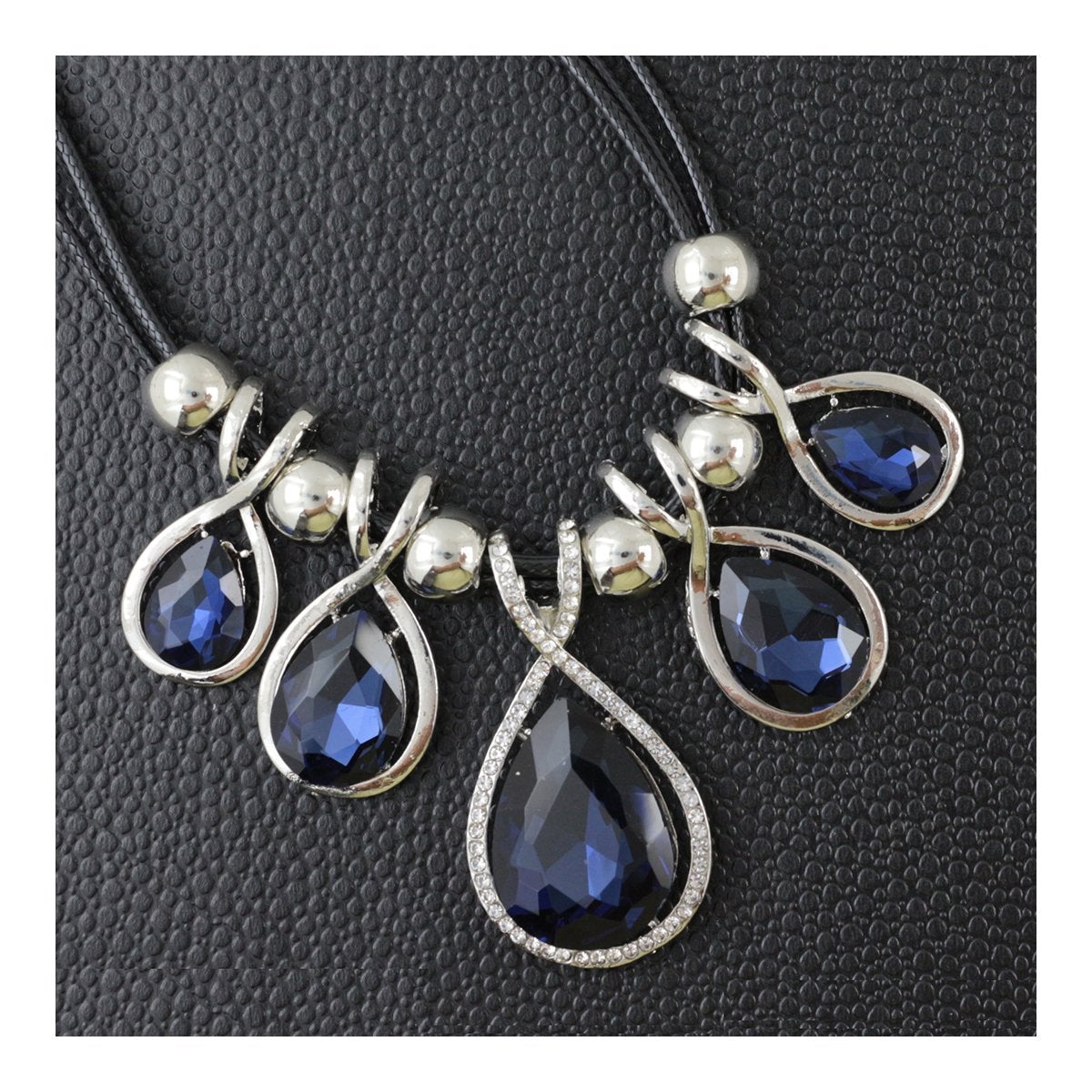 Stylish Fashion Blue Crystal Cz American Diamond Silver Necklace