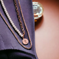 Queen Elizabeth Coin White 18K Rose Gold Pearl Anti Tarnish Stainless Steel Necklace Layer Chain For Women