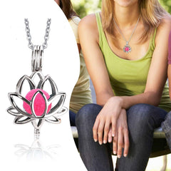 Lotus Flower Aromatherapy Oil Perfume Diffuser Openable Pendant Chain