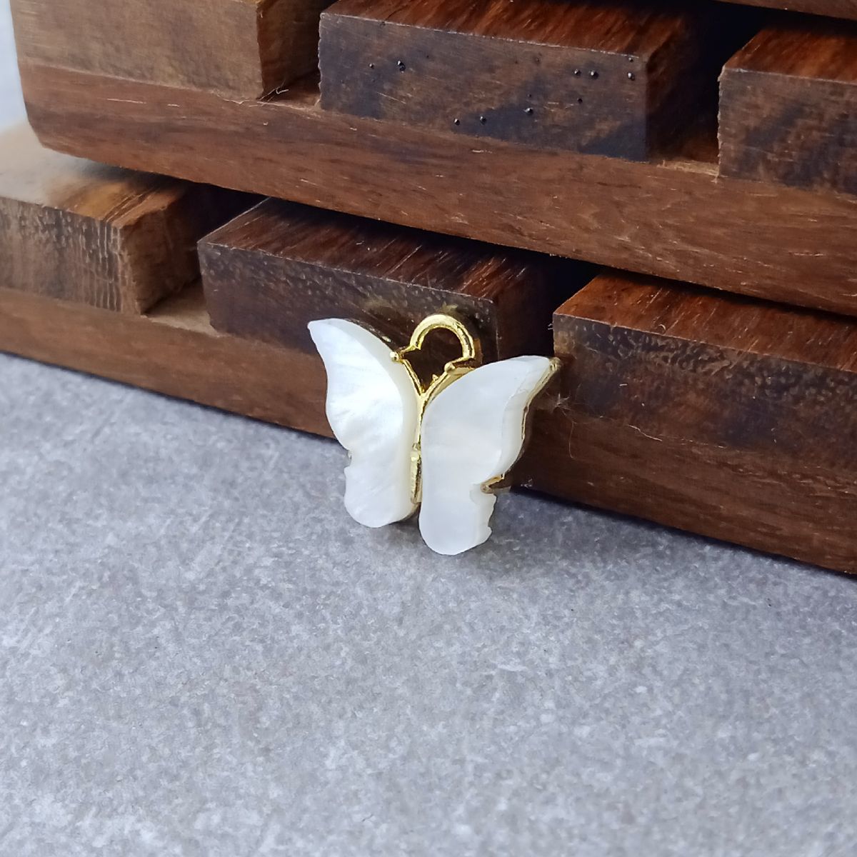 Butterfly White Gold Pendant Centre Pcs For Women