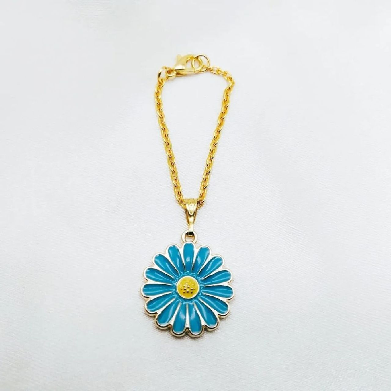 Alloy Enamel Daisy Flower Watch Charm For Women Gold Blue