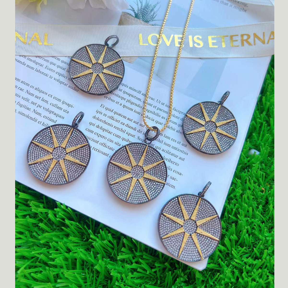 Black Gold Star Cubic Zirconia 18K Gold Medallion Pendant Chain for Women