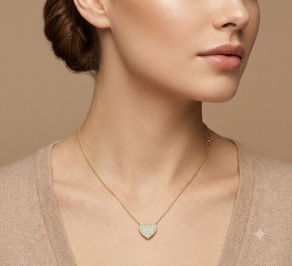 Gold Plated Heart Shaped CZ Anti Tarnish Copper Pendant For Women