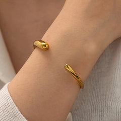 Waterdrop Gold Plated Plain Anti Tarnish Stainless Steel Cuff & Kada