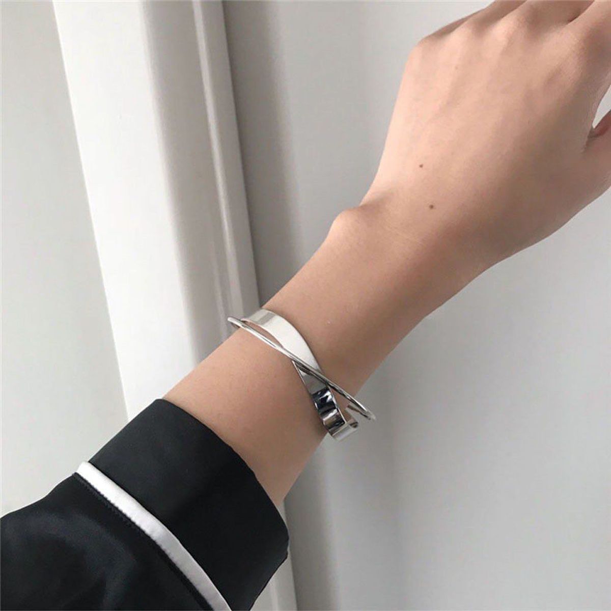 Twisted Cross Over 18K Gold Anti Tarnish Bracelet Cuff For Women