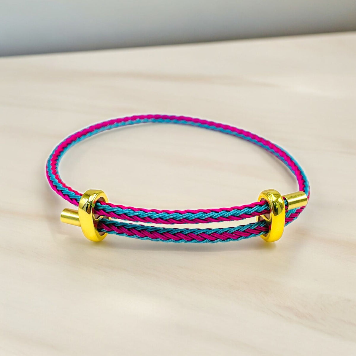 Slim Green 18K Gold Anti Tarnish Adjustable Threads Bracelet For Women