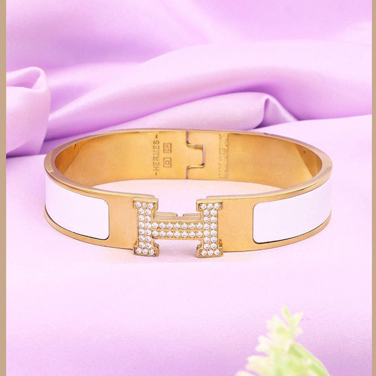 H Lock 18K Gold White Cubic Zirconia Enamel Anti Tarnish Kada Bracelet For Women