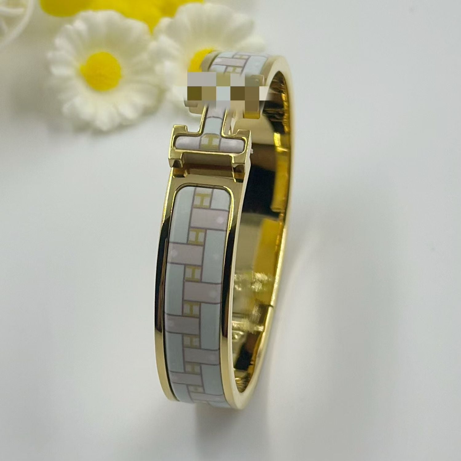 H Lock 18K Gold White Anti Tarnish Kada Bracelet For Women