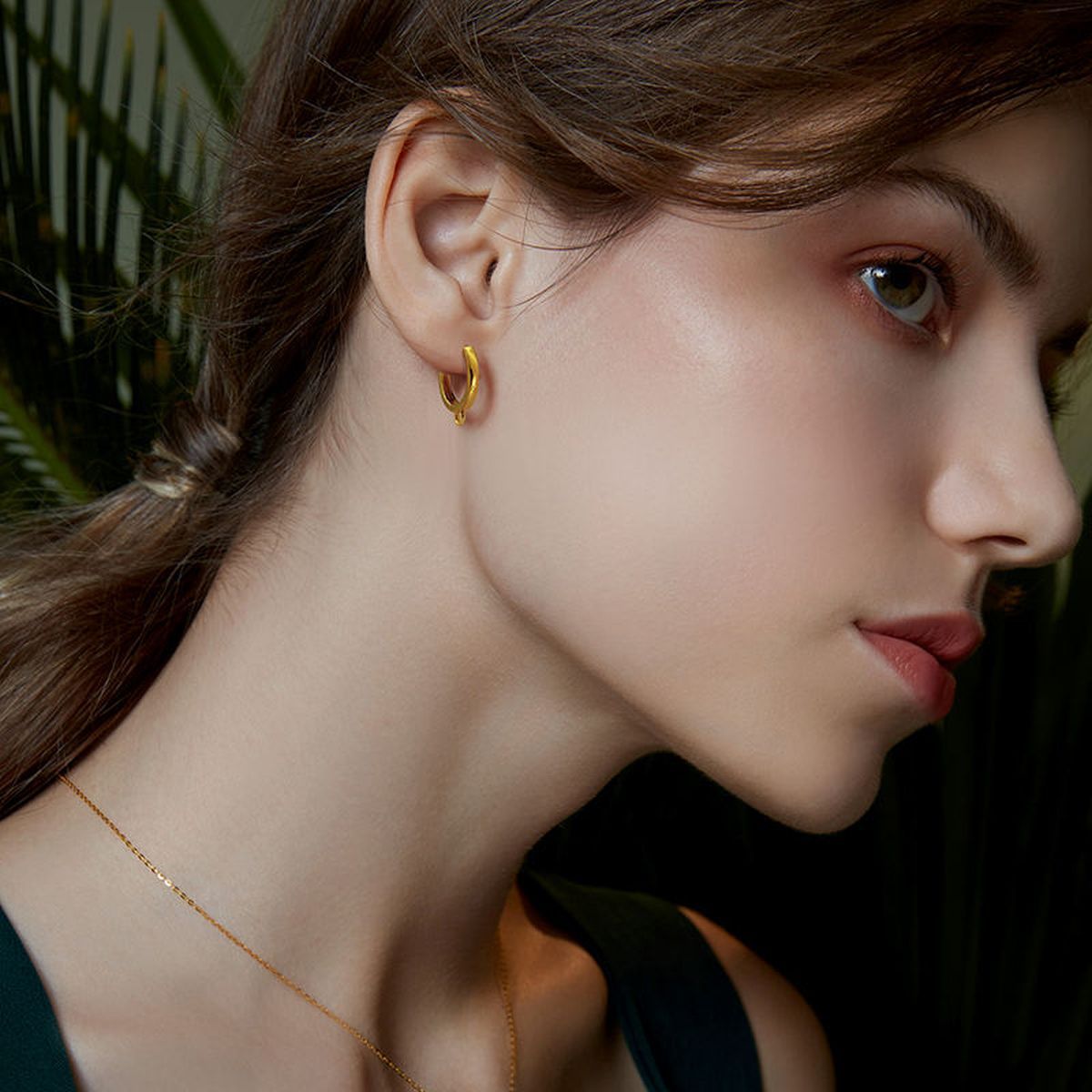 Cubic Zirconia Gold Hoop Earring Pair For Women