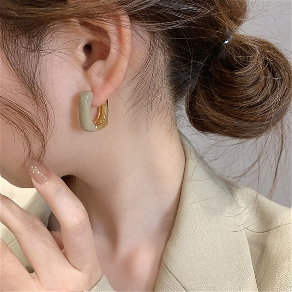 White Enamel Square 18k Gold Copper Stud Hoop Earring for Women
