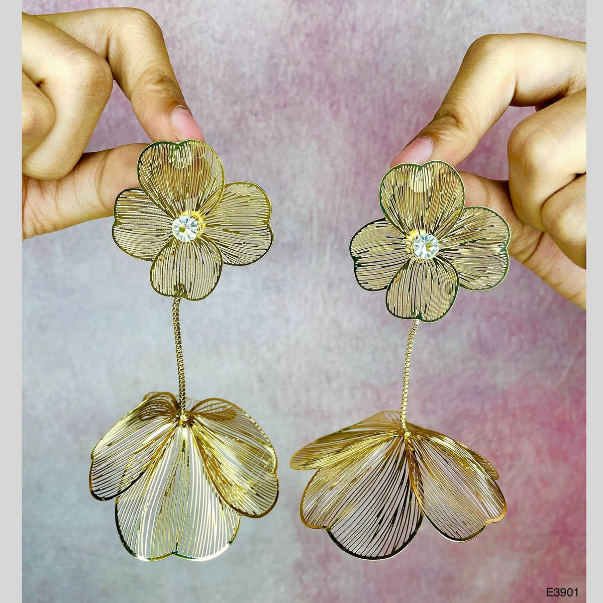 Flower Filigree Cubic Zirconia 18K Gold Anti Tarnish Tassel Dangler Earring For Women