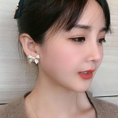 Ribbon Bow Cubic Zirconia Pearl 18K Gold White Anti Tarnish Stud Earring For Women