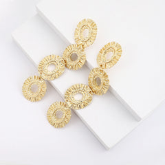 Beaten Finish Round Link 18K Gold Tassel Dangler Earring For Women