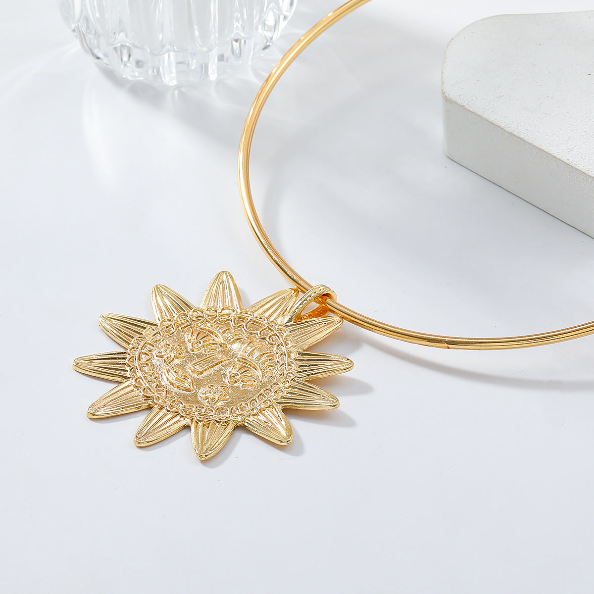 Star Sun Face 18K Gold Hasli Collar Necklace For Women