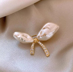 White Bow Gold Pearl Brooch For Women