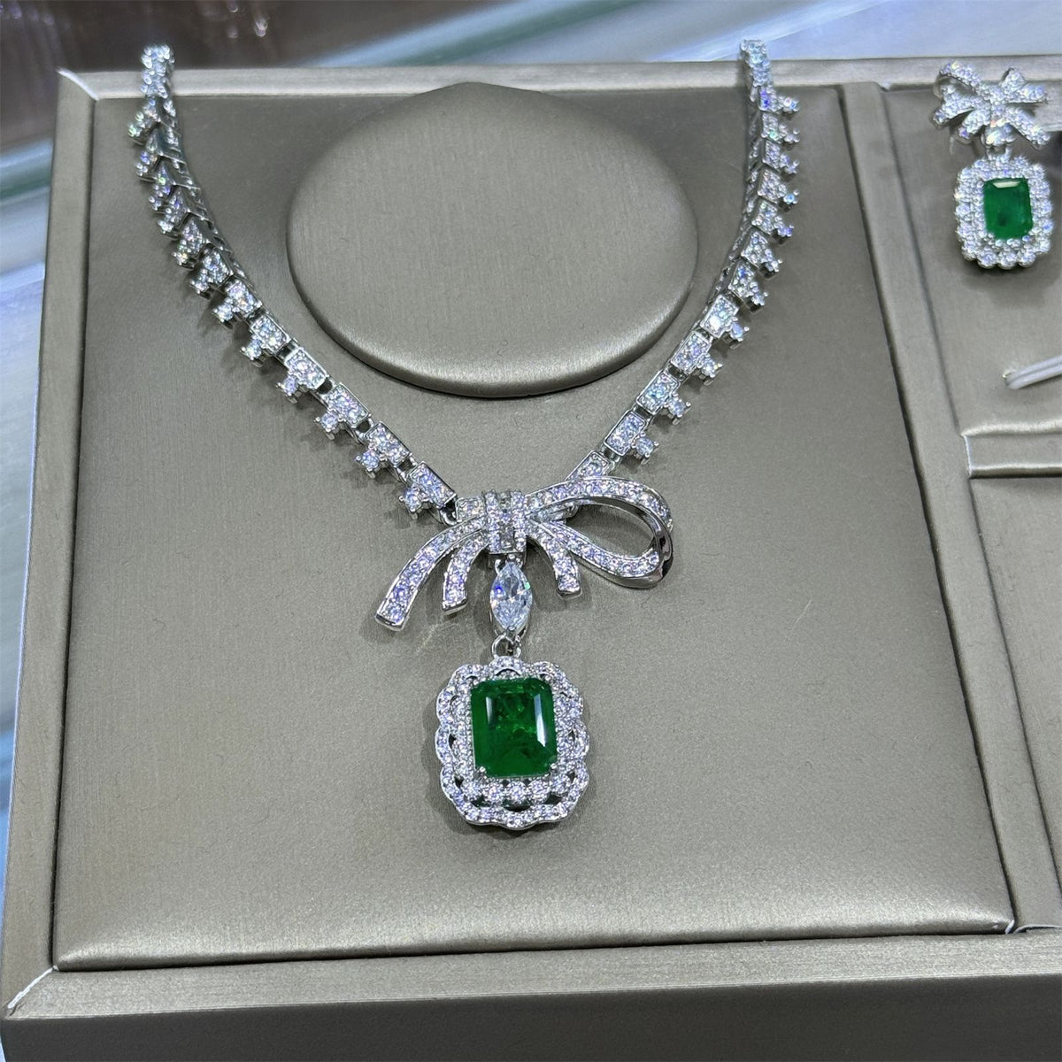 Bow Design Emerald Cut Green CZ Silver Plated Copper Necklace Combo Set