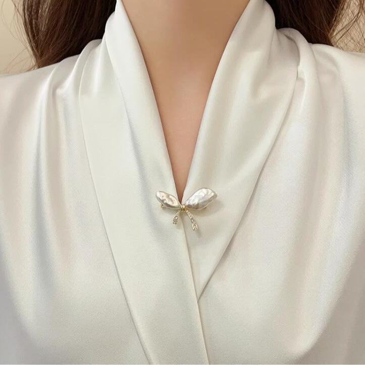 White Bow Gold Pearl Brooch For Women