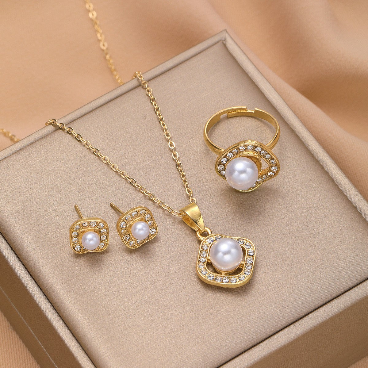 Cushion 18K Gold Pearl Cubic Zirconia Necklace Earring Ring Set For Women