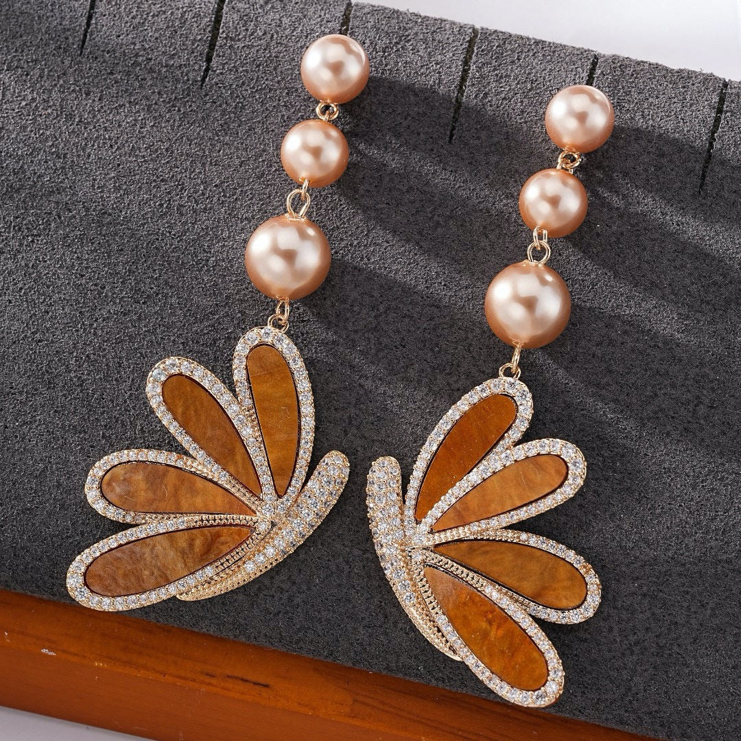 Butterfly 18K Gold Brown Pearl Cubic Zirconia Dangler Earring For Women