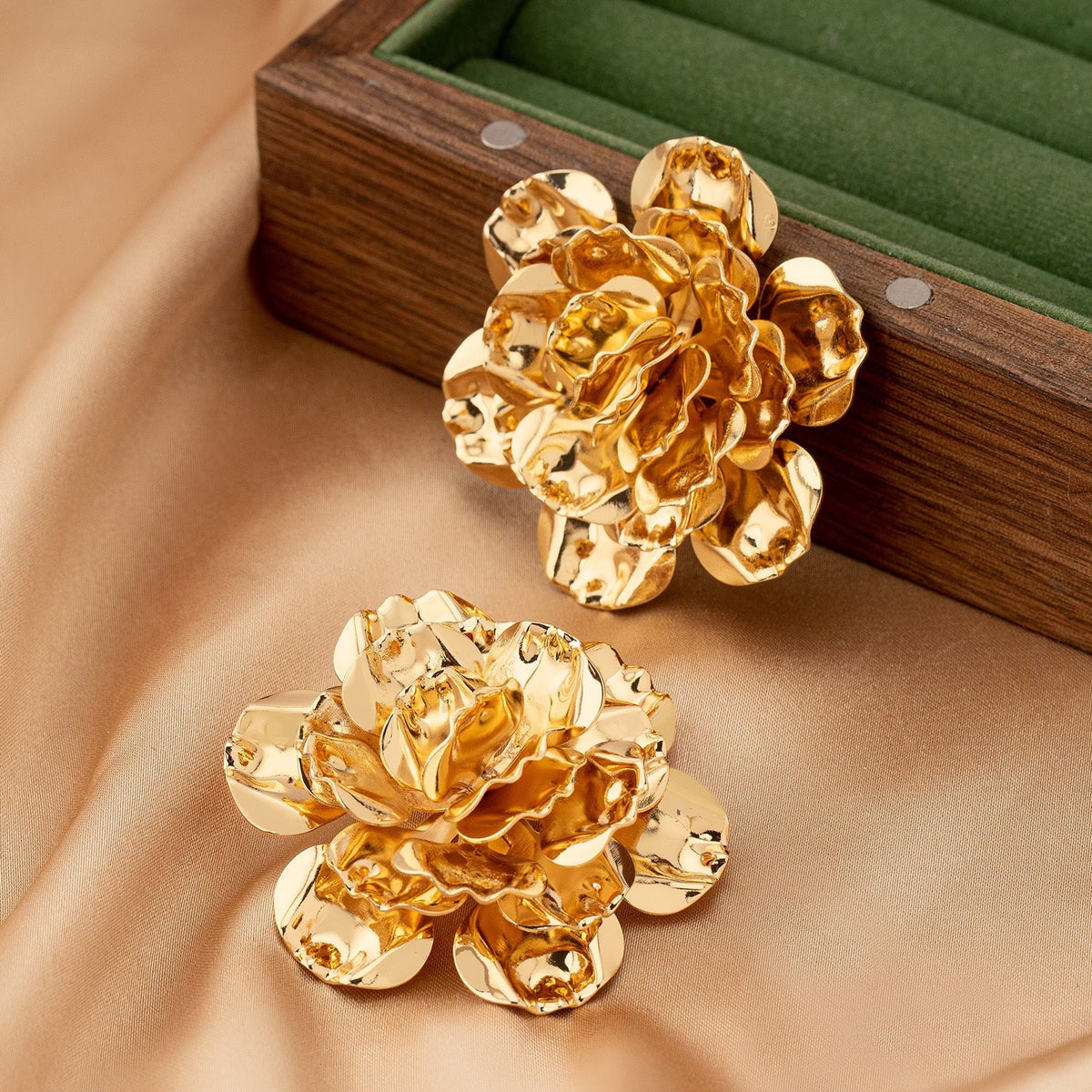 Flower Gold Plated Plain Alloy Statement Stud Earrings