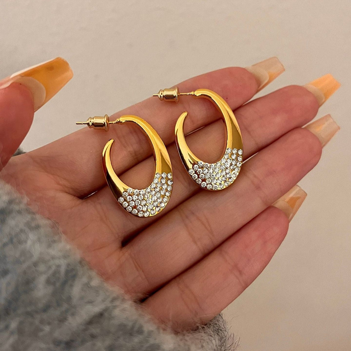 Oval Two Tone 18K Gold Silver Cubic Zirconia Hoop Earring For Women