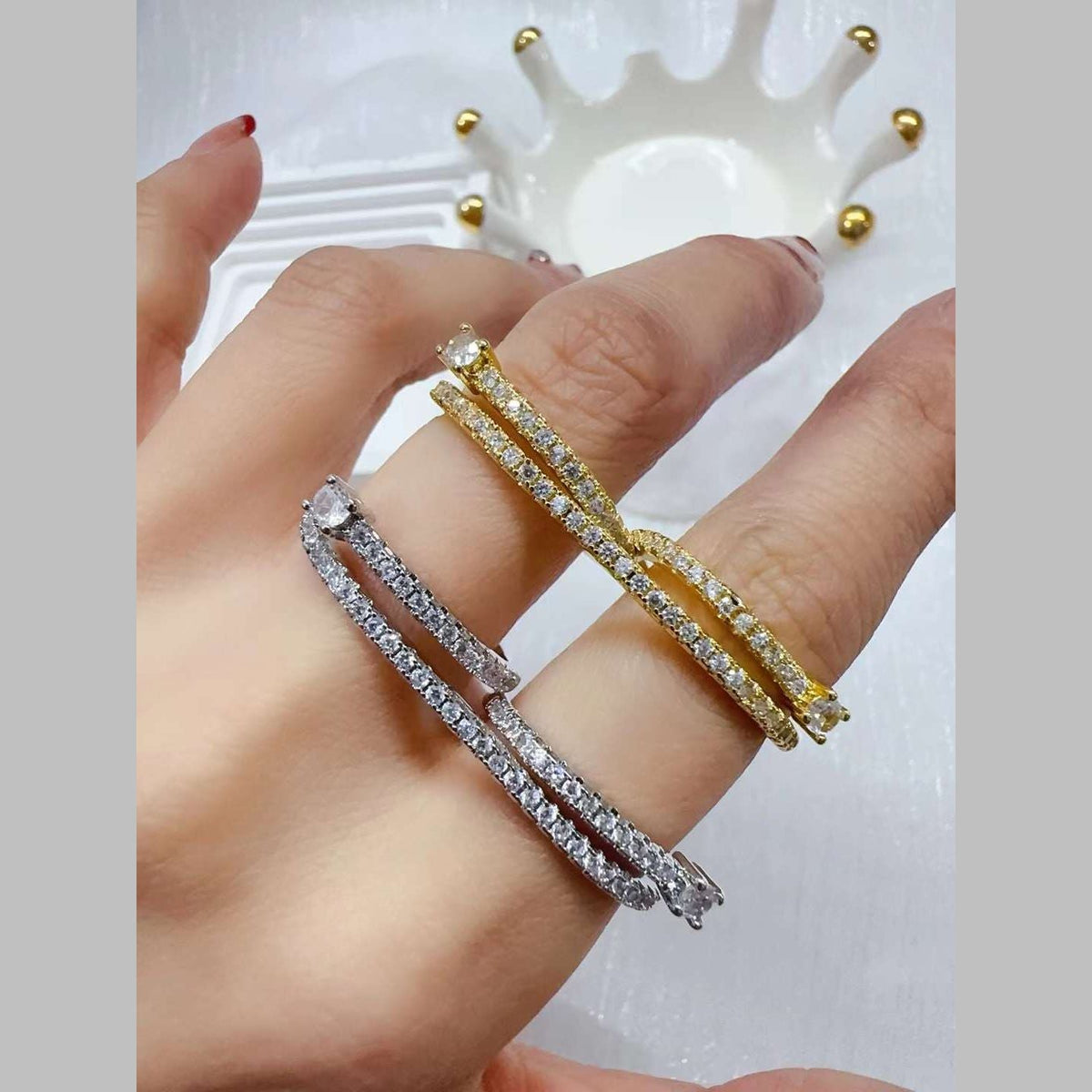 Solitaire Cubic Zirconia 18K Gold Anti Tarnish Adjustable Dual Finger Ring For Women