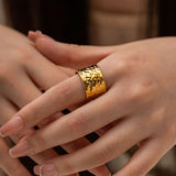 Hammered 18K Gold Stainless Steel Anti Tarnish Band Ring For Women